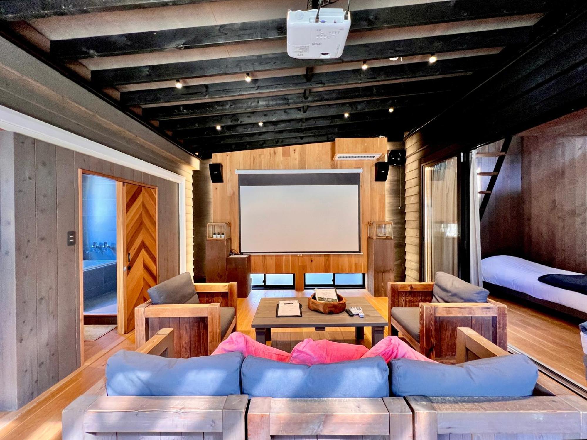 Tiny Base The River House & Trailer คาวาสึ ภายนอก รูปภาพ